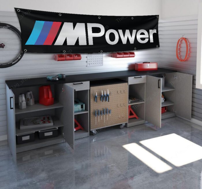 Brand-new, Packed in OPP Bag, Unopened & Unused Size: 60x240cm, 2'x8', 24''x96'' Material: High quality, durable and light weight polyester. The flag is single-ply, meaning the image can be seen on the opposite side as a mirror image. 10 Grommets, double stitched edges for durability Digital Print, for indoor and outdoor use Great for use outdoors or indoor. Suitable for proudly displaying in public, bulidings, companies, outdoors, playgrounds, roadsides, room, office, school, Anywhere you want to show.